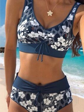 Women's two-piece swimsuit XL **NEW**
